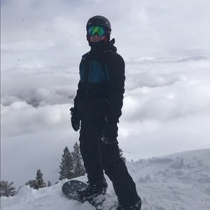 Meet your Posher, Deverie